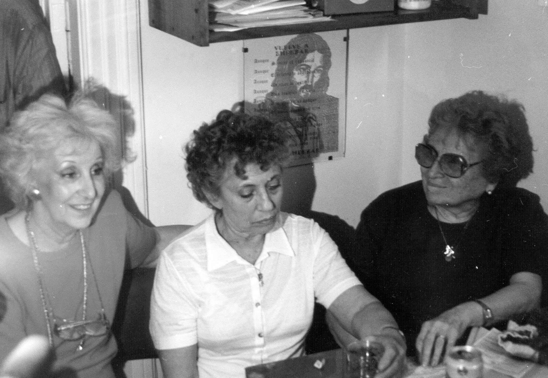 Berta junto con Estela y Rosa.